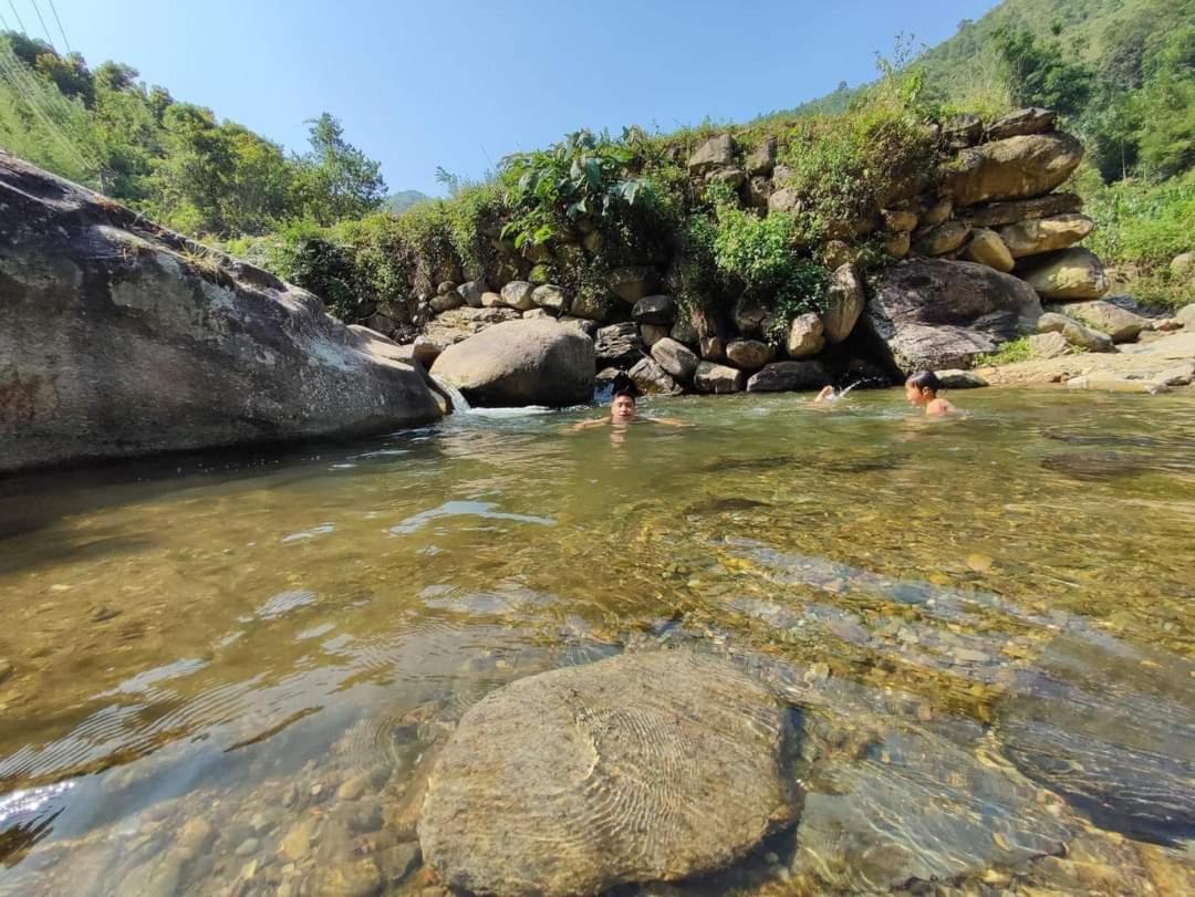 Lung Muoi Homestay Na Giao Экстерьер фото